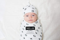 lulujo Birth Announcement Hat & Swaddle Blanket Set| Unisex Softest Bamboo Muslin Baby Swaddle Blanket| Neutral Receiving Blanket | 47in x 47in| Bamboo Knot Hat | Hello! Birth Announcement Sticker